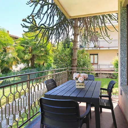 Casa Nives - By Impero House ストレーザ