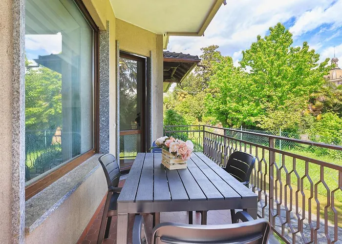 Casa Nives - By Impero House Apartment Stresa
